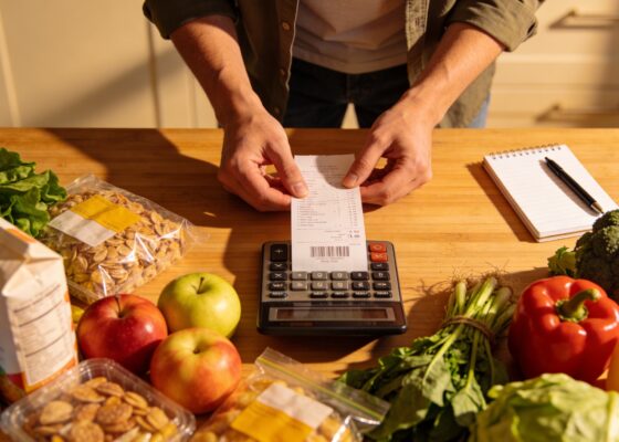 How to Save Money on Groceries: 10 Tips That Actually Work